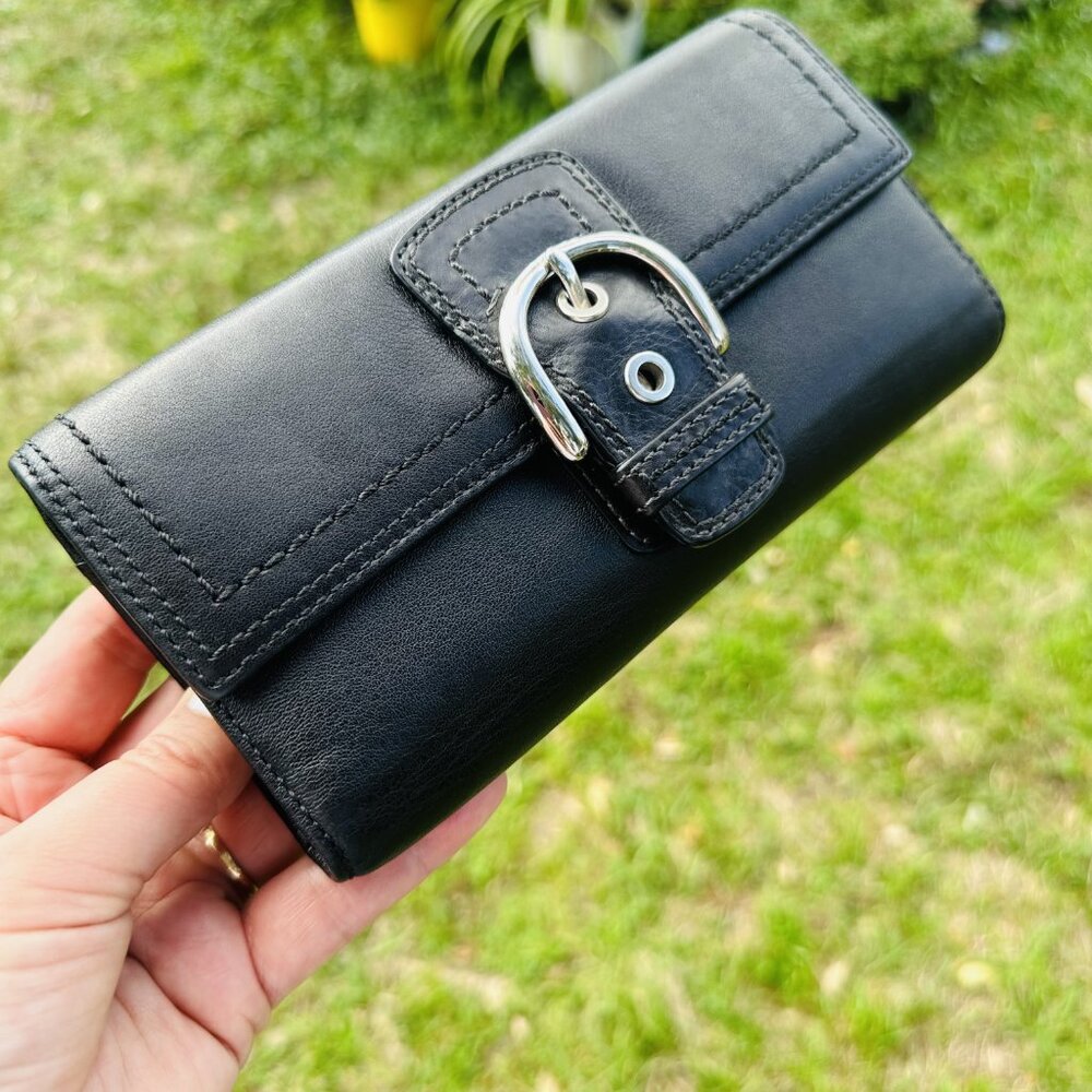 Vintage Coach Black Leather Soho Buckle Large Wallet